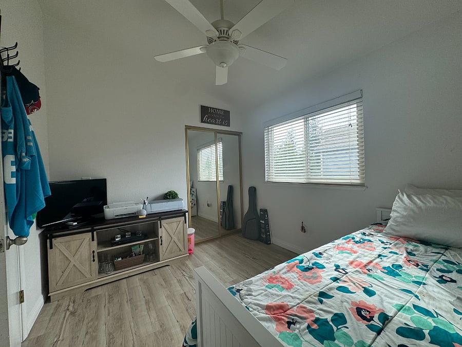 Furnished Finder property 1040055_1 photo 2