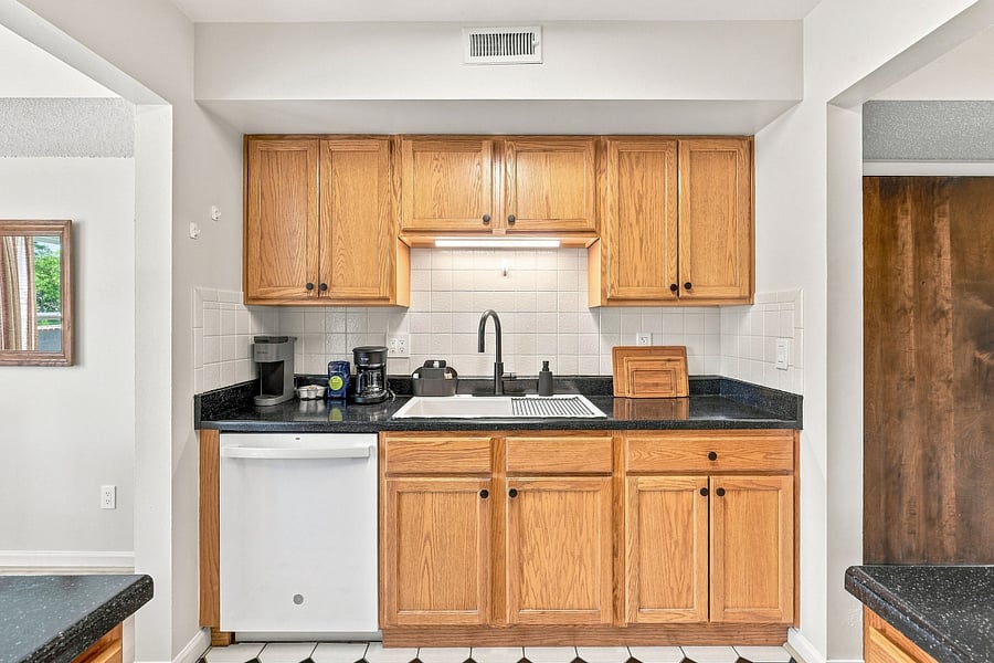 Furnished Finder property 1040093_1 photo 14