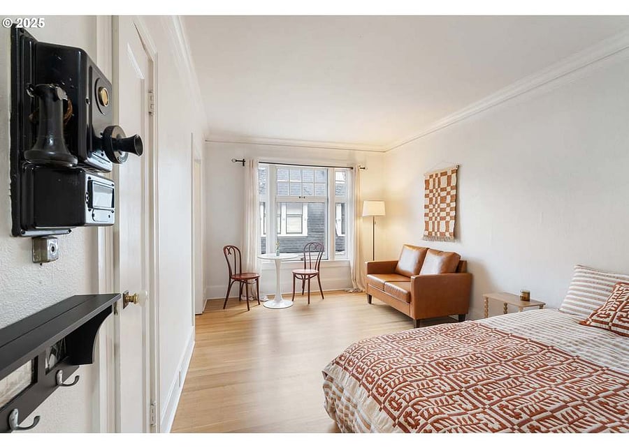 Furnished Finder property 1040108_1 photo 12