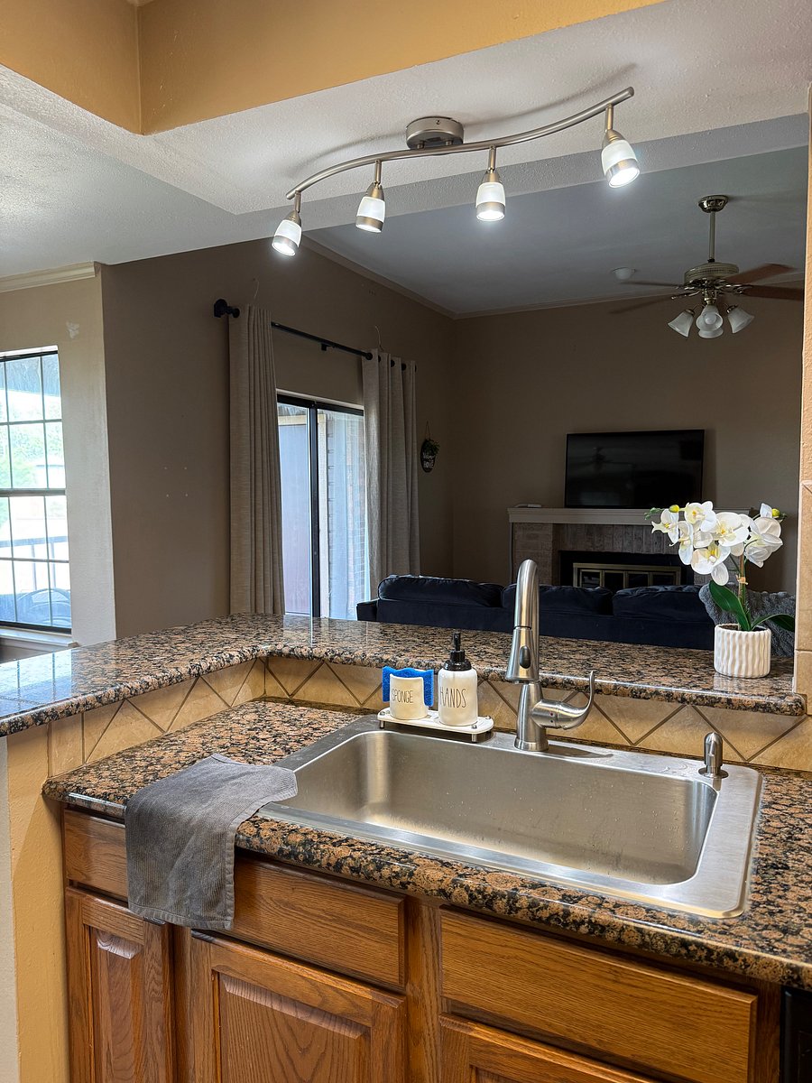 Furnished Finder property 1040119_1 photo 12
