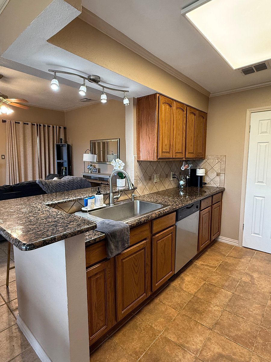 Furnished Finder property 1040119_1 photo 3