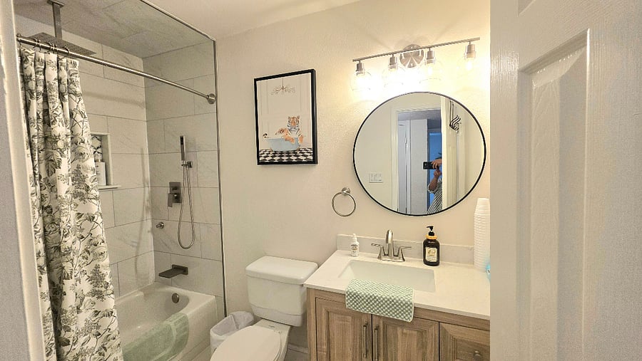 2nd bathroom.