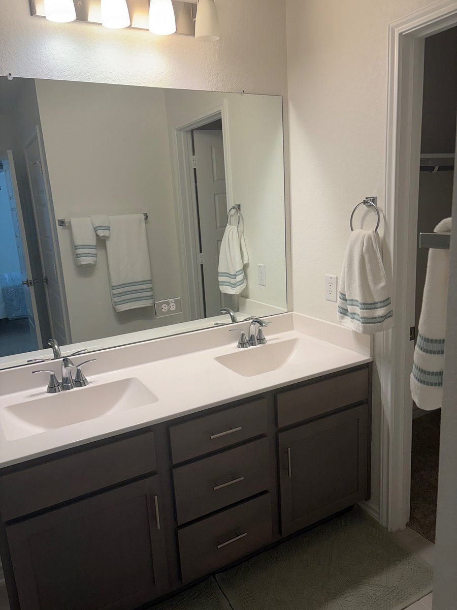 Main bathroom
