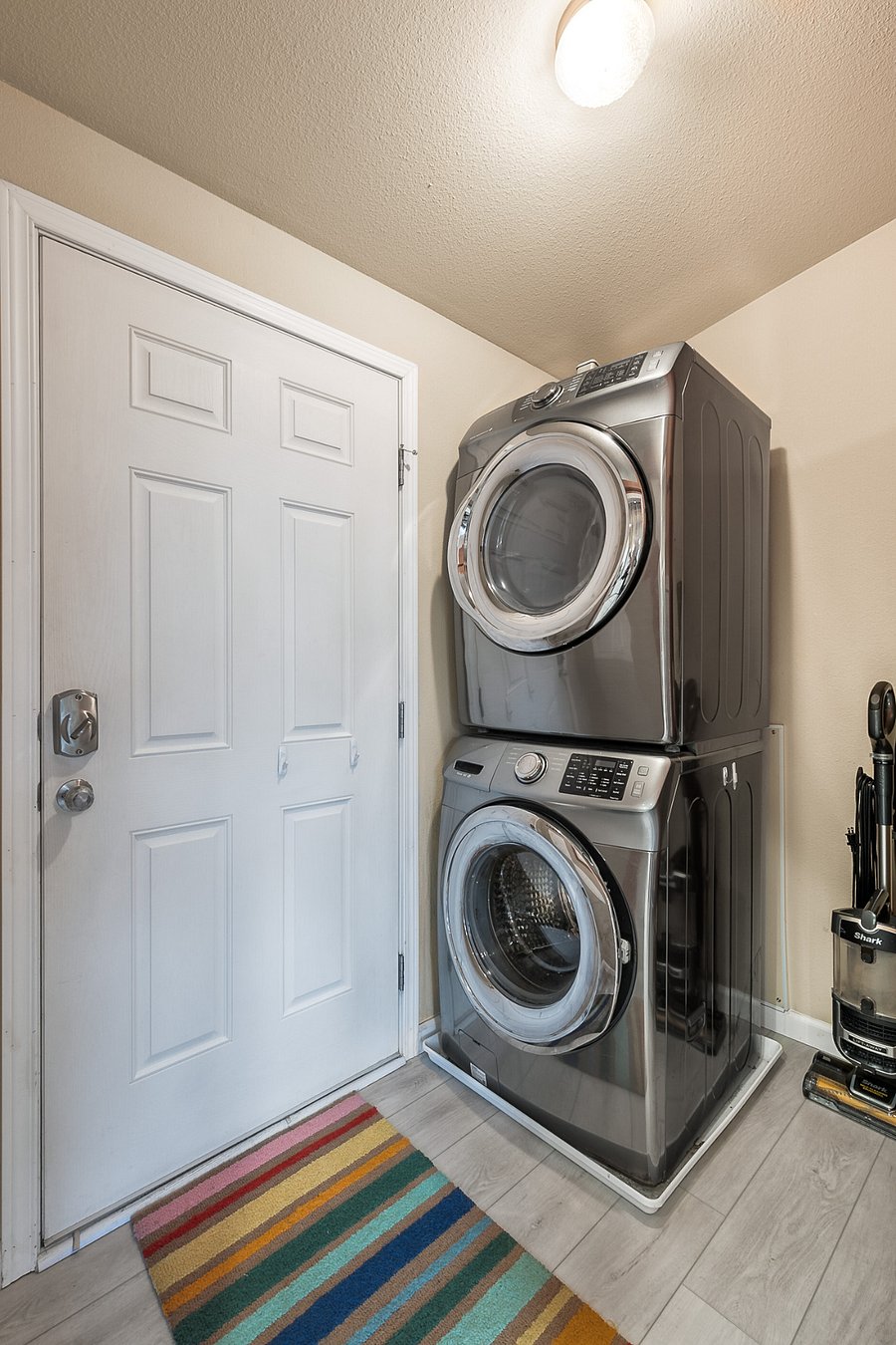 Furnished Finder property 1040145_1 photo 30