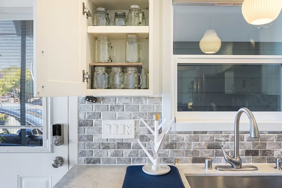 Well equipped kitchen