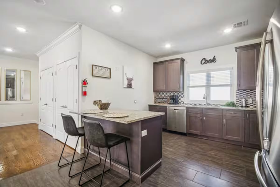 Furnished Finder property 1040192_1 photo 4