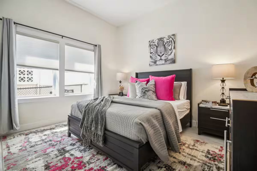 Furnished Finder property 1040192_1 photo 12