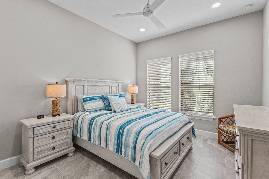 Queen Bed Bedroom