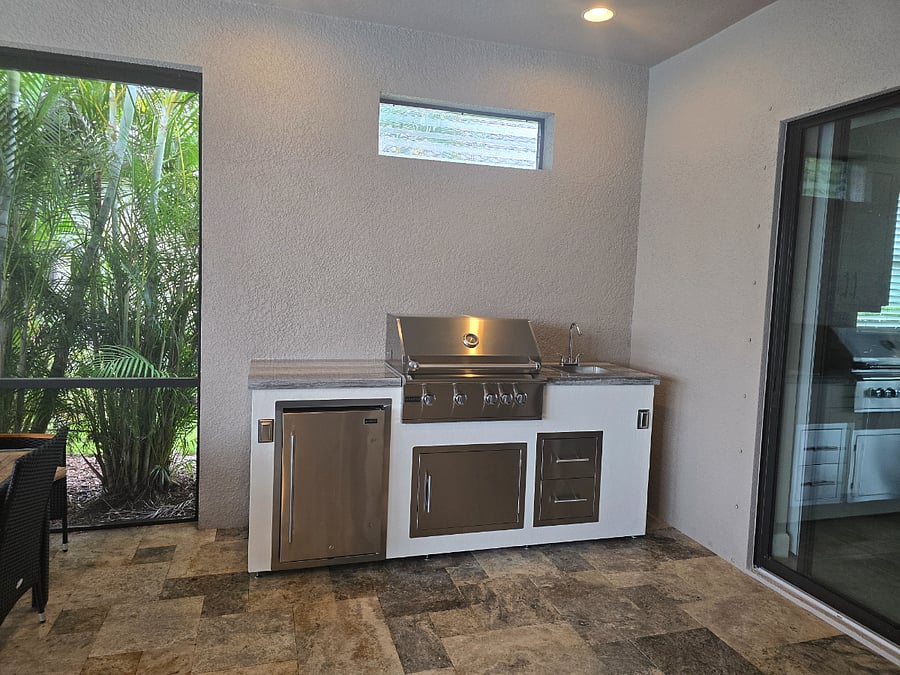 Outdoor Kitchen
