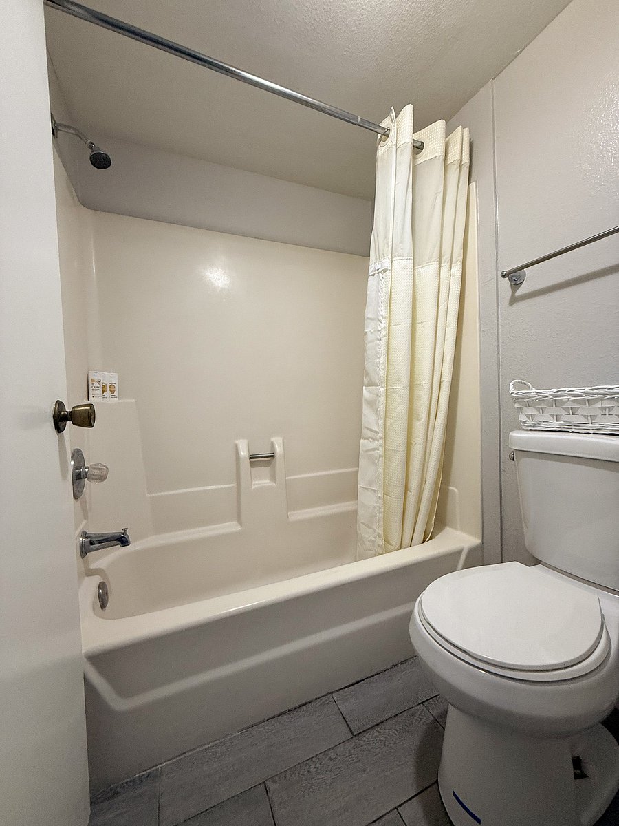Furnished Finder property 1040220_1 photo 13