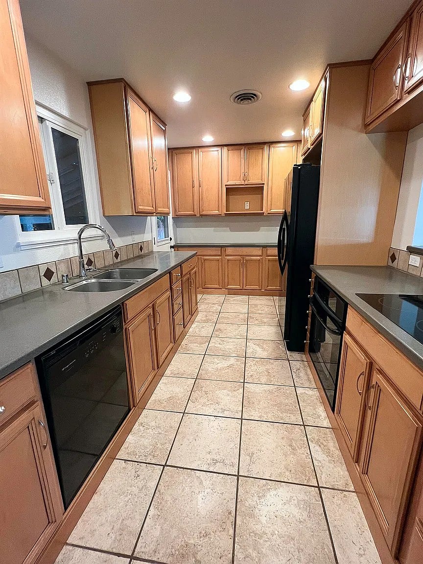 Furnished Finder property 1040221_1 photo 12