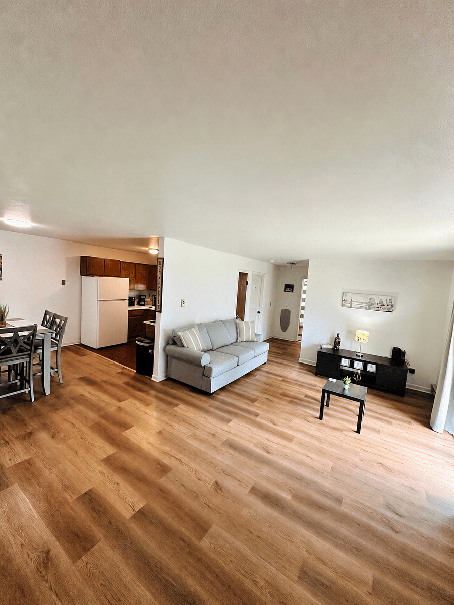 Furnished Finder property 1040237_1 photo 3