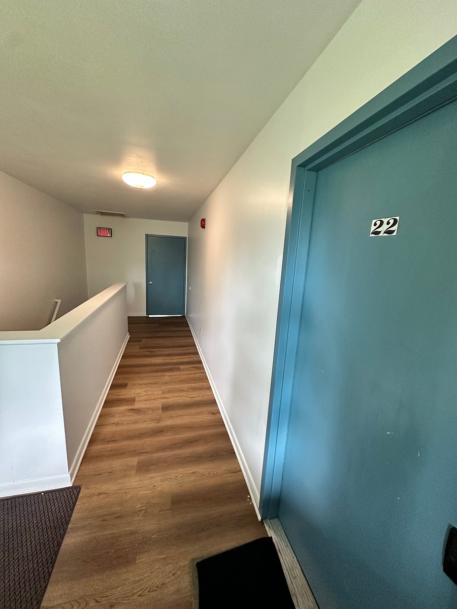 2nd floor apt