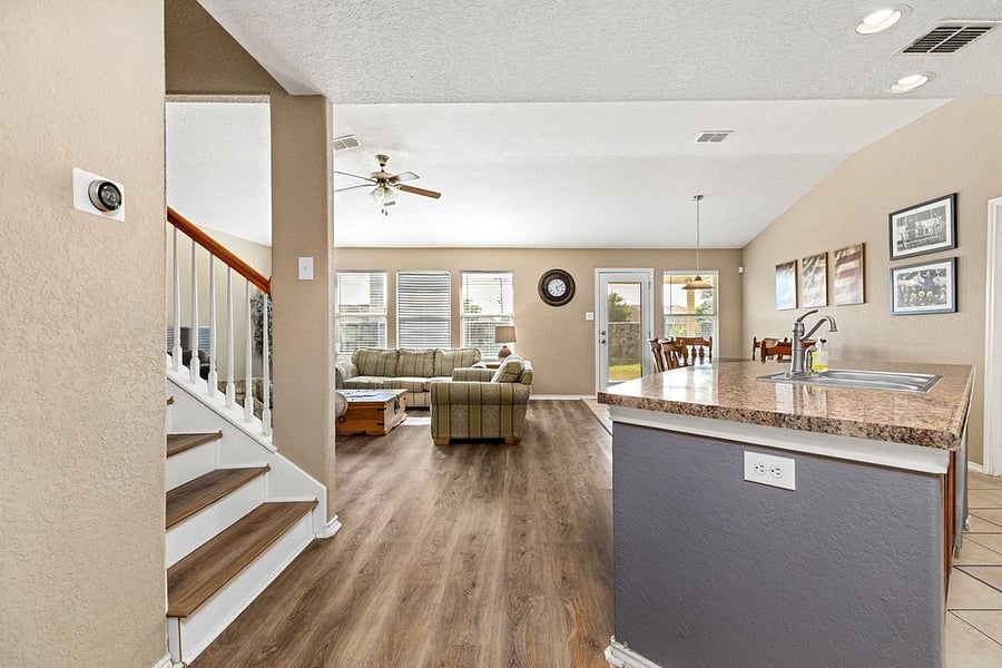 Furnished Finder property 1040245_1 photo 6