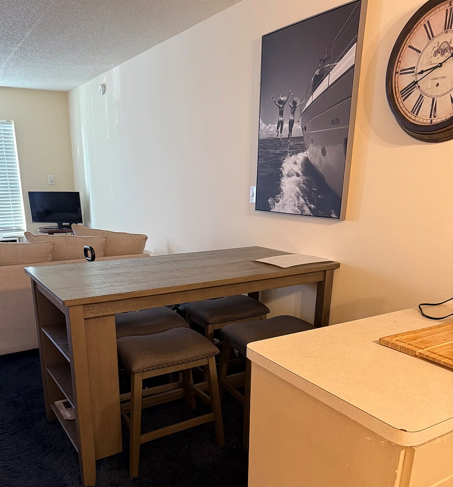 Furnished Finder property 1040270_1 photo 12