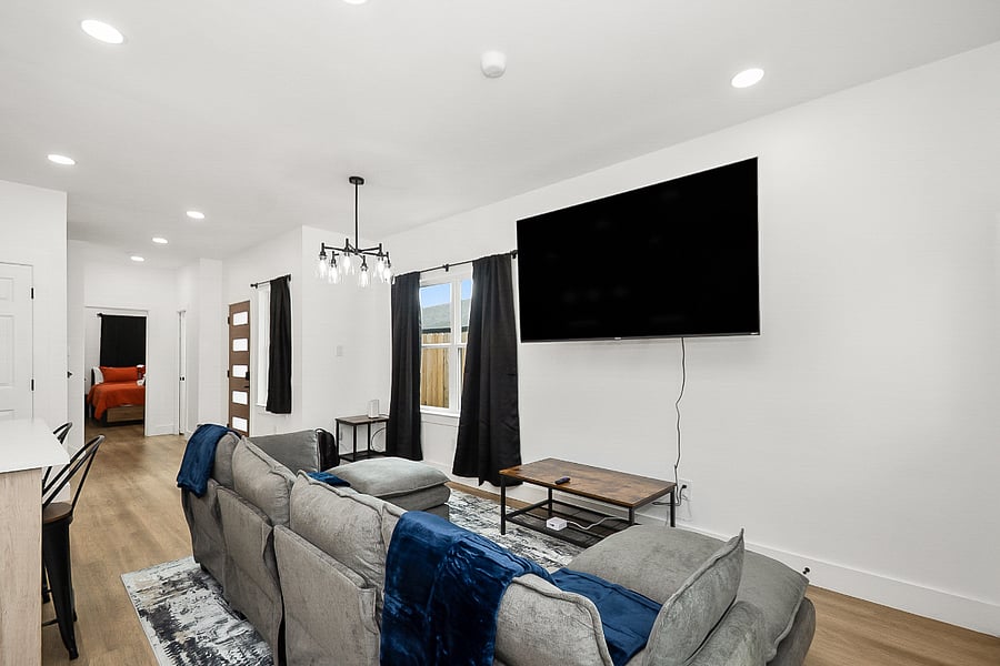 Furnished Finder property 1040277_1 photo 4