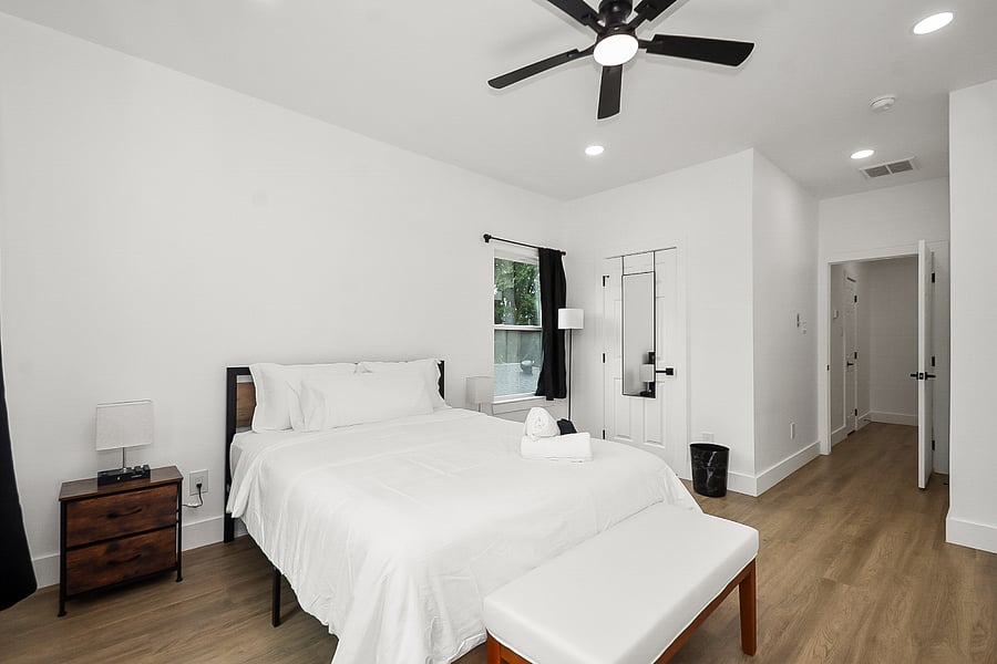 Furnished Finder property 1040277_1 photo 9