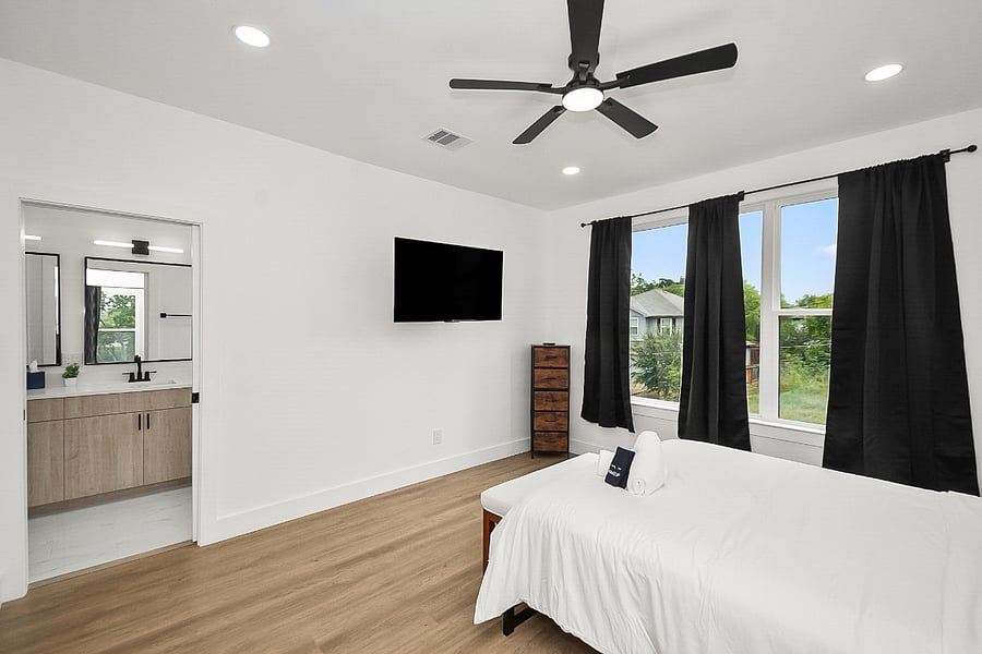 Furnished Finder property 1040277_1 photo 13