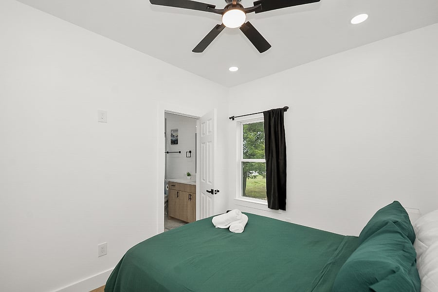 Furnished Finder property 1040277_1 photo 18