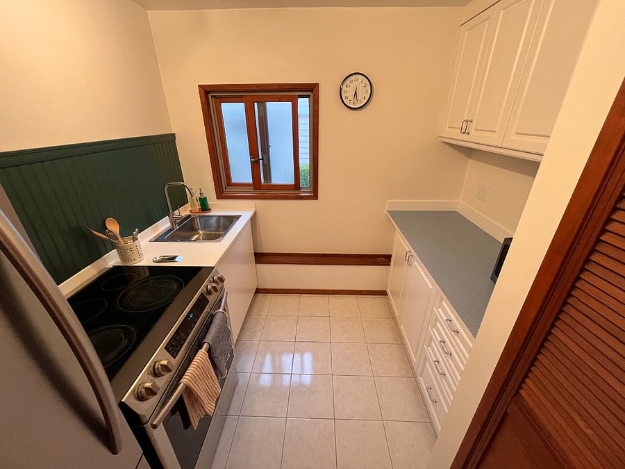 Furnished Finder property 1040278_1 photo 3