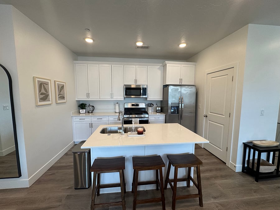 Furnished Finder property 1040298_1 photo 12