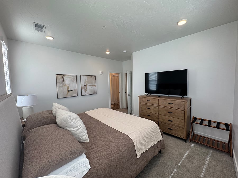 Furnished Finder property 1040298_1 photo 10