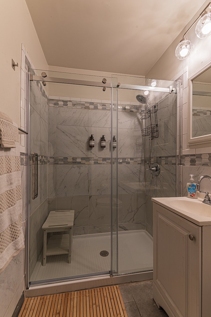 Furnished Finder property 1040325_1 photo 30