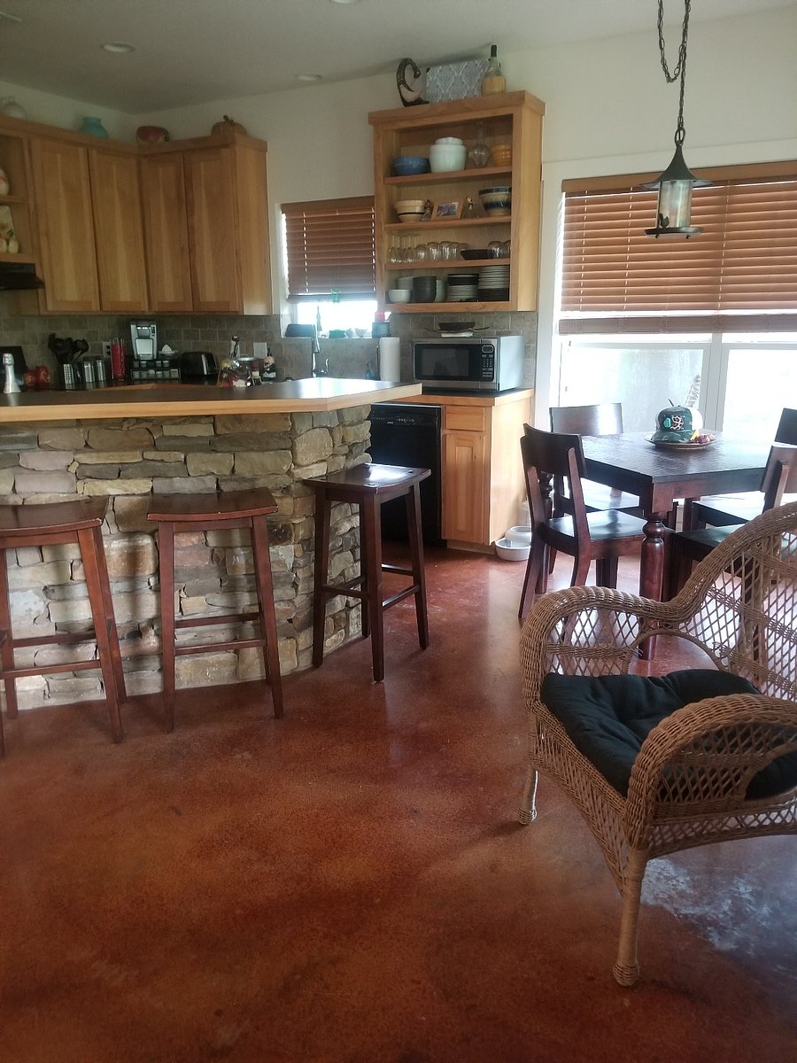 Furnished Finder property 1040356_1 photo 3