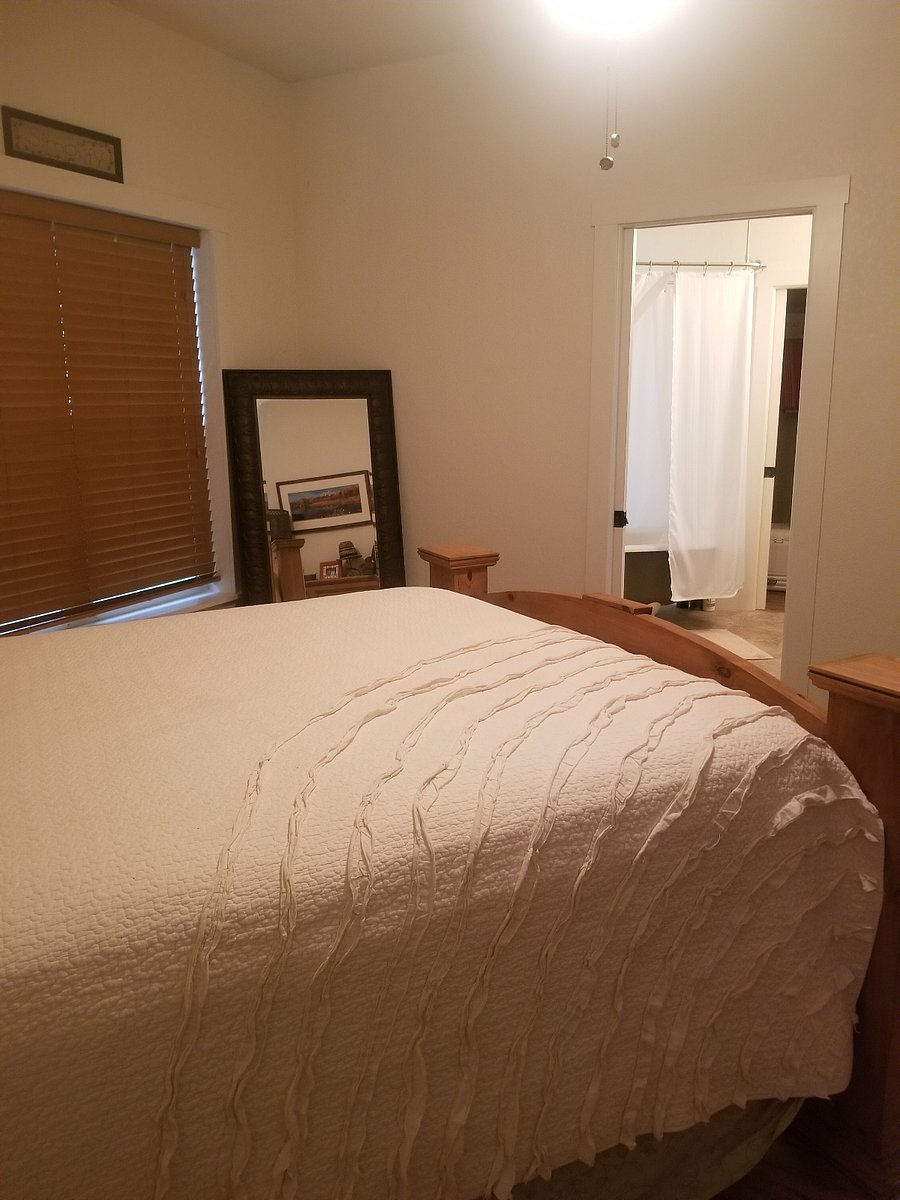 Furnished Finder property 1040356_1 photo 8