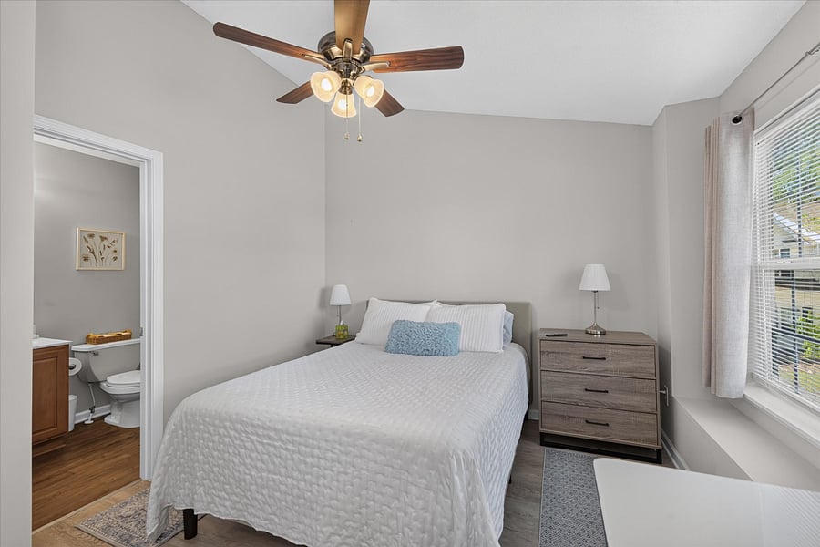 Furnished Finder property 1040386_1 photo 33