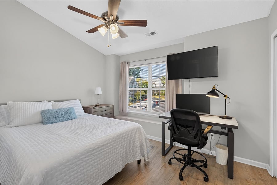Furnished Finder property 1040386_1 photo 31