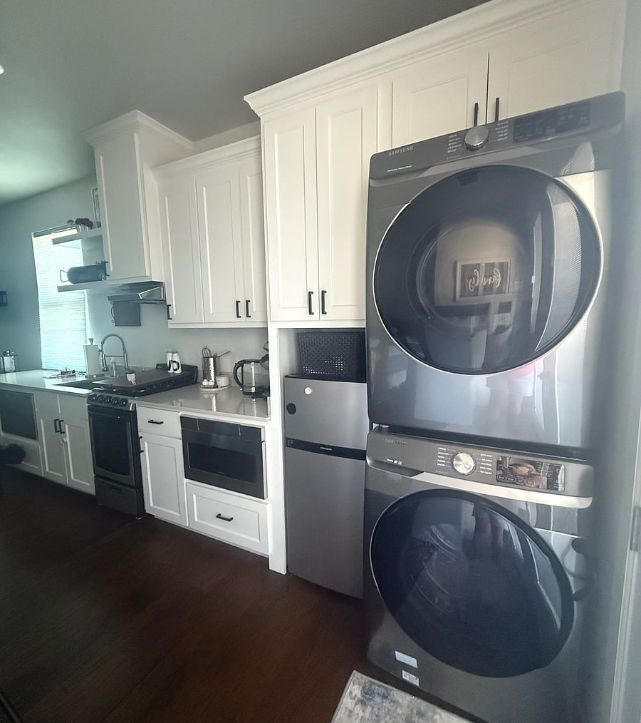Furnished Finder property 1040411_1 photo 4