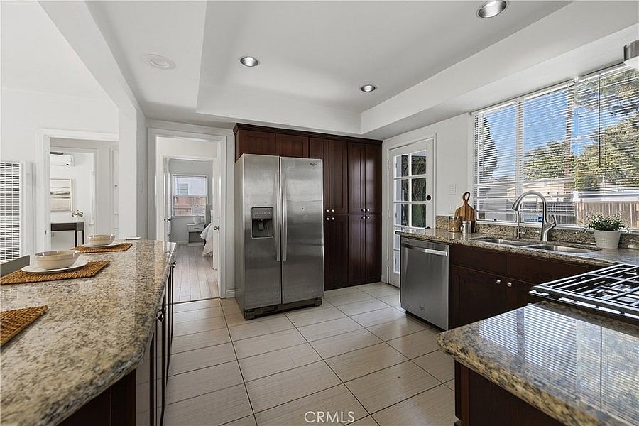 Furnished Finder property 1040435_1 photo 9