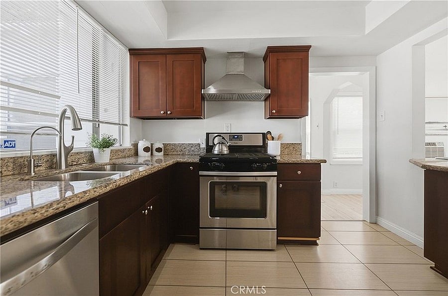 Furnished Finder property 1040435_1 photo 7