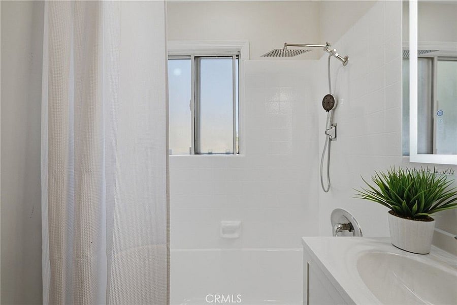Furnished Finder property 1040435_1 photo 25