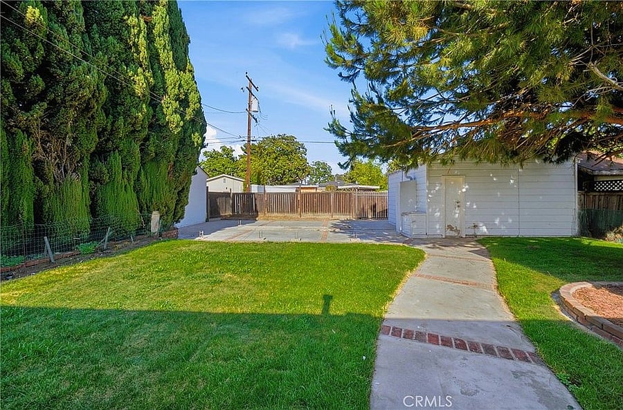 Furnished Finder property 1040435_1 photo 27