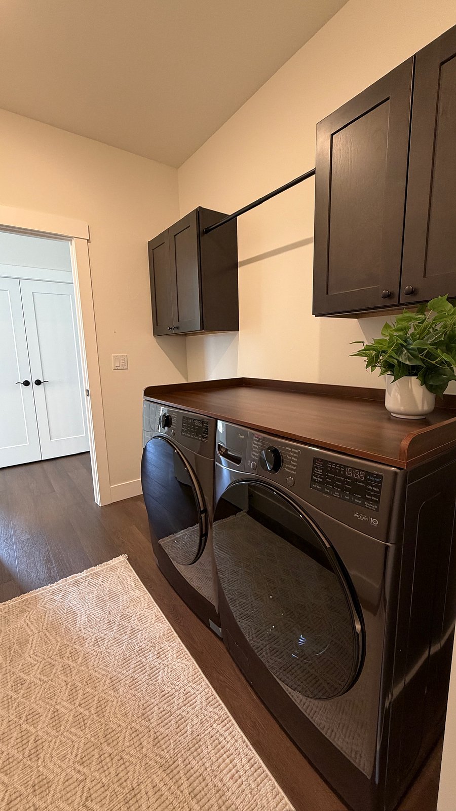 Furnished Finder property 1040446_1 photo 7
