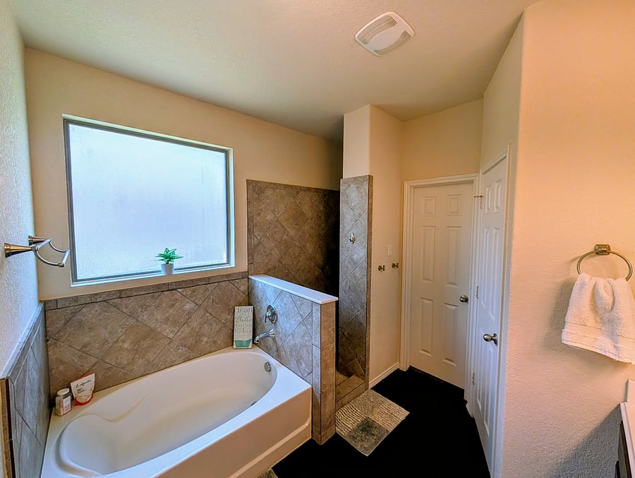 Furnished Finder property 1040447_1 photo 12