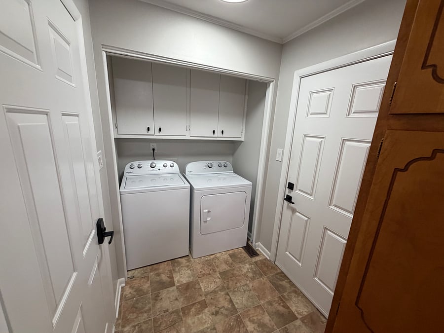 Furnished Finder property 1040546_1 photo 12