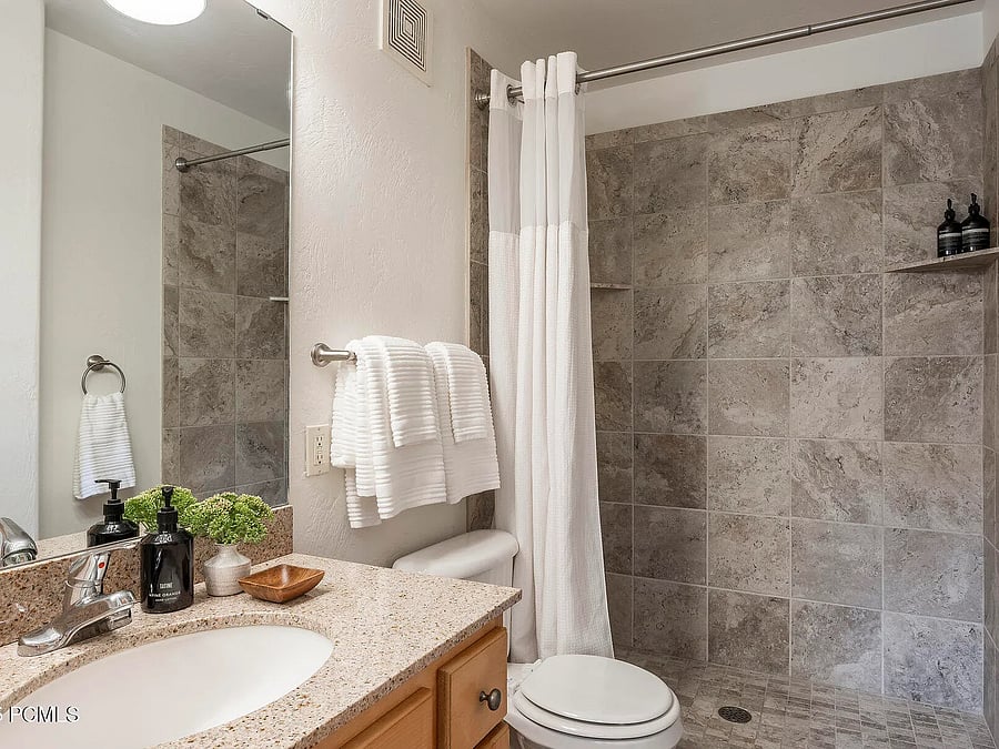 Furnished Finder property 1040548_1 photo 14