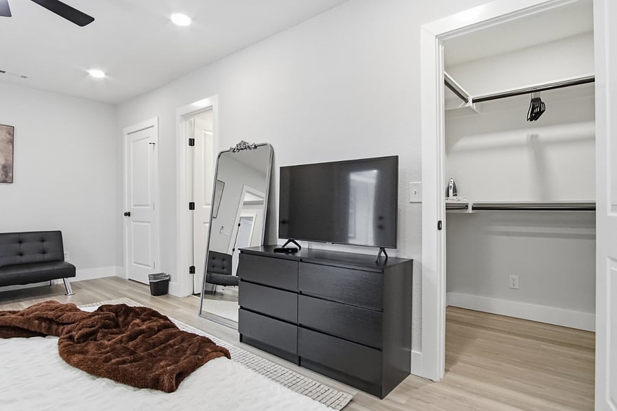 Furnished Finder property 1040573_1 photo 17