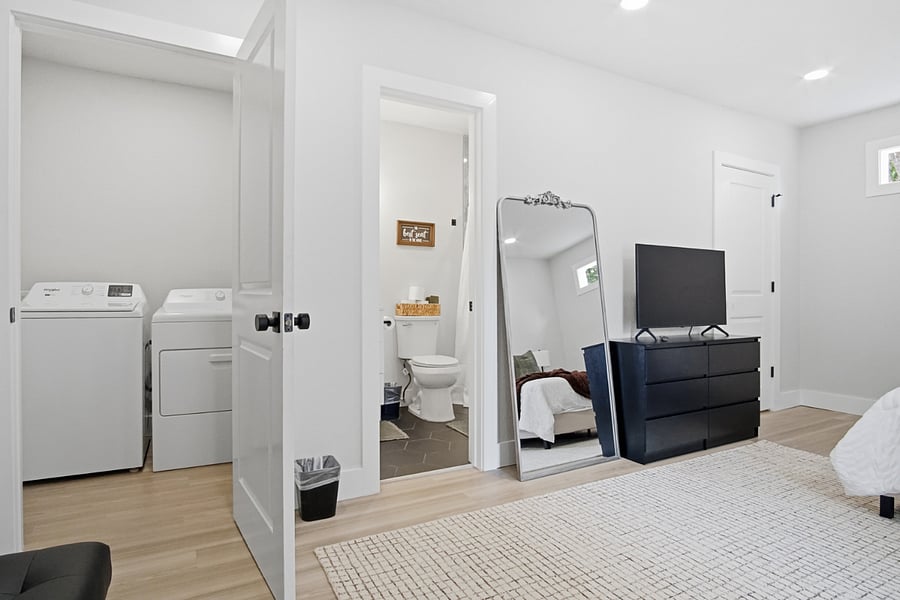 Furnished Finder property 1040573_1 photo 20