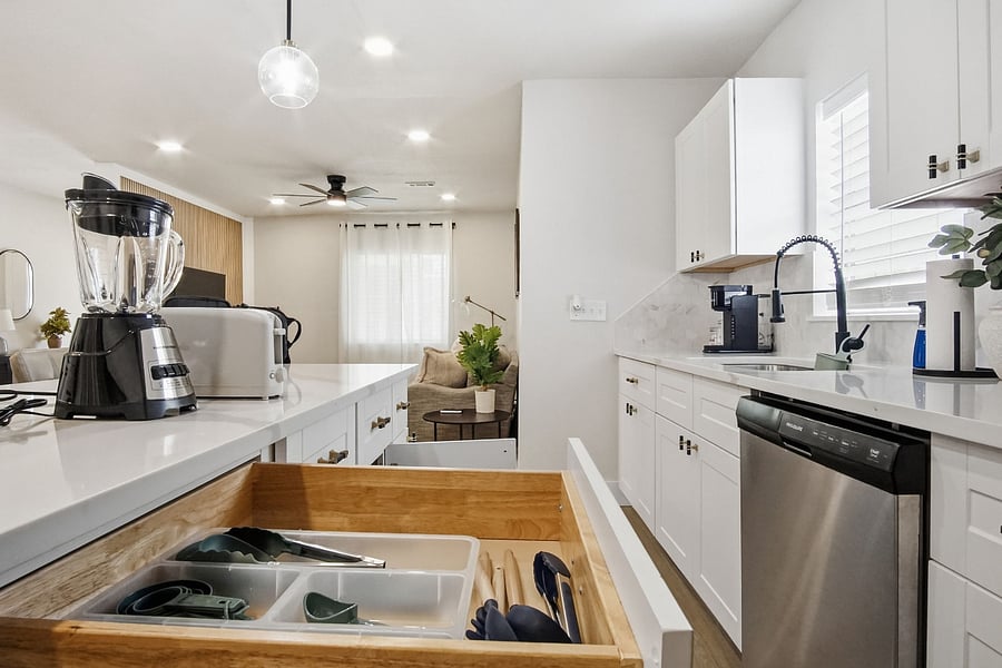 Furnished Finder property 1040573_1 photo 10