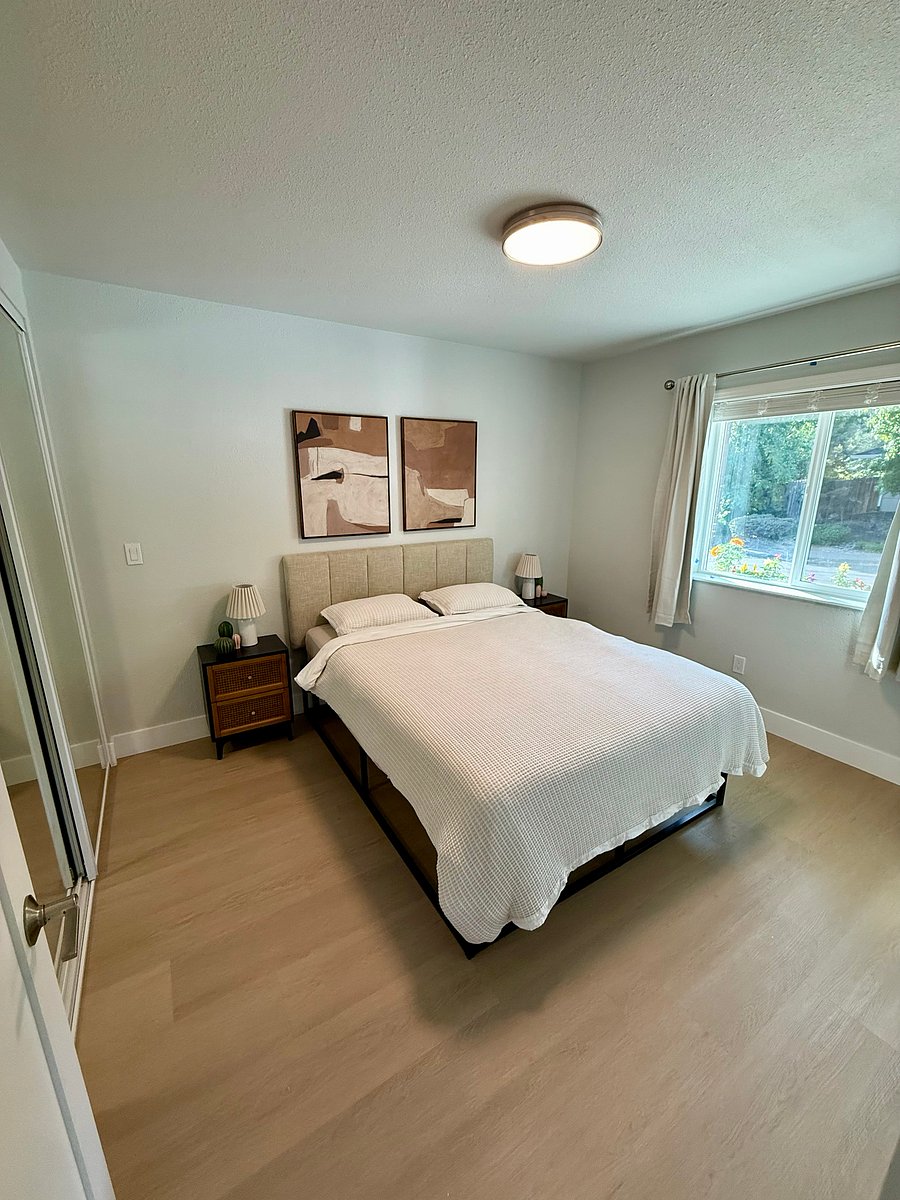 Furnished Finder property 1040575_1 photo 12
