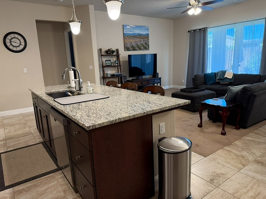 Furnished Finder property 1040579_1 photo 3