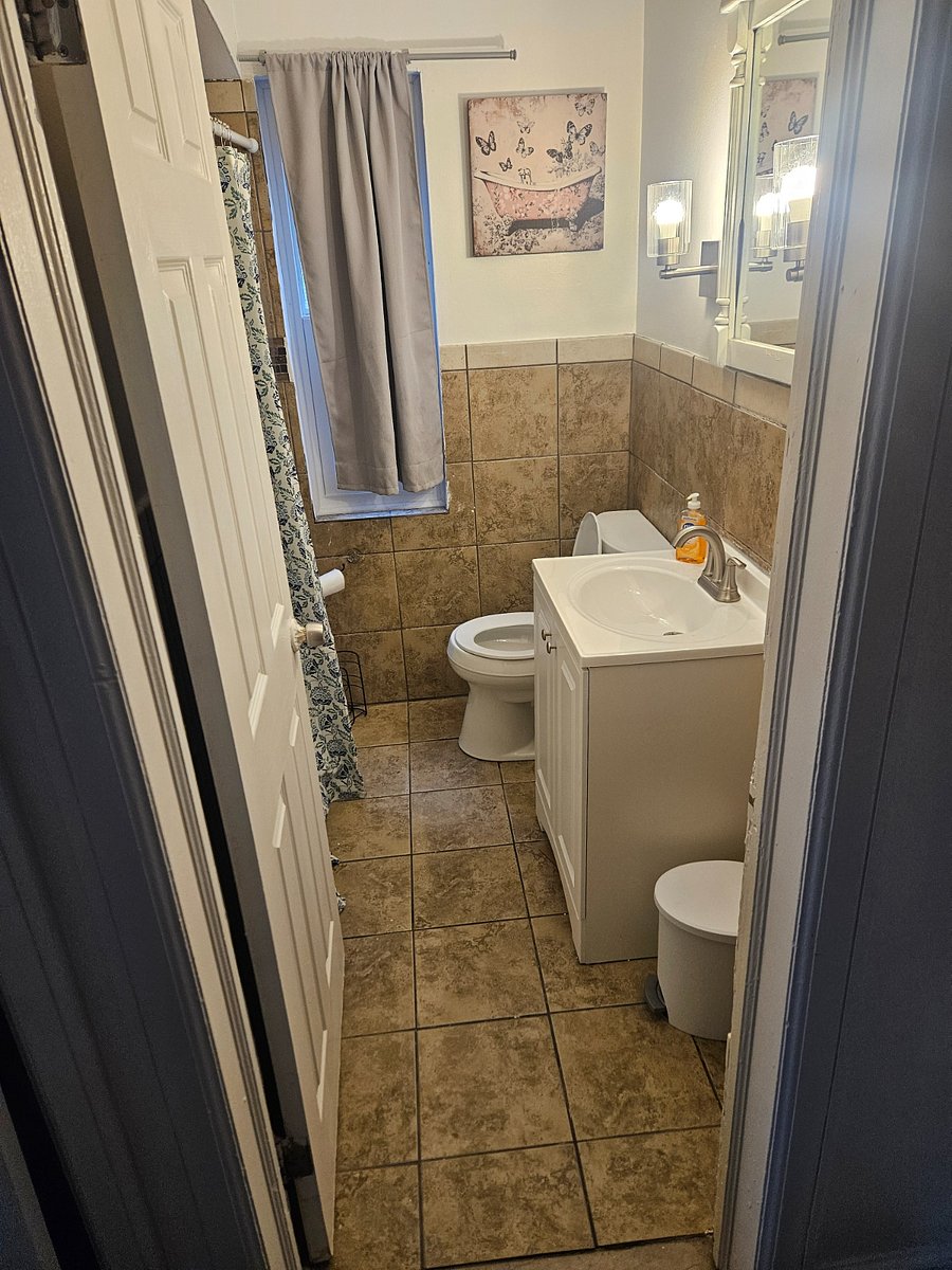 Furnished Finder property 1040596_1 photo 3