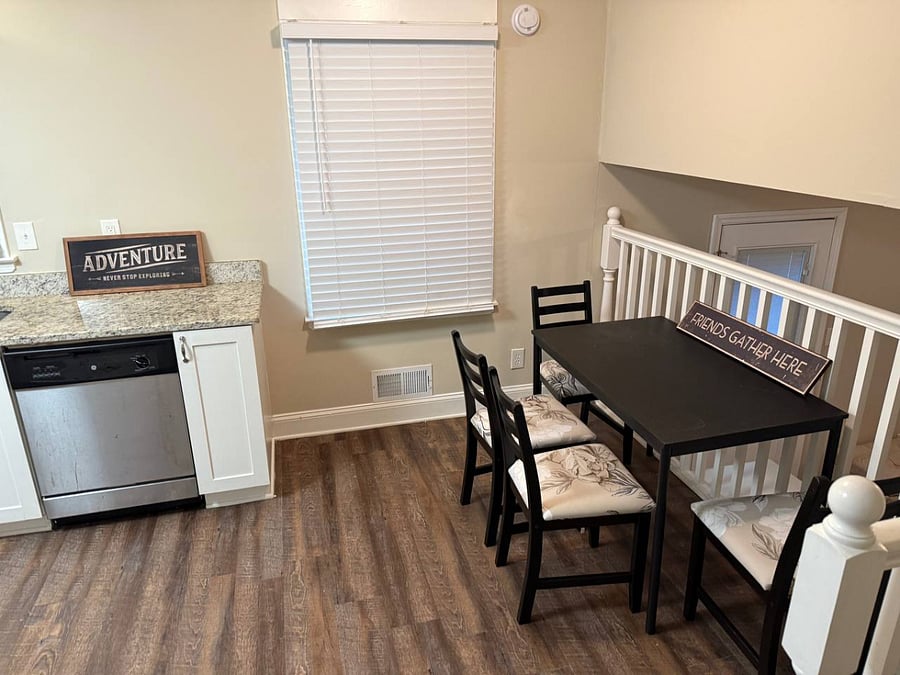 Furnished Finder property 1040626_1 photo 3