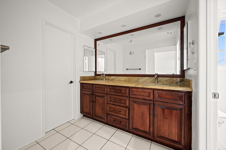 Furnished Finder property 1040630_1 photo 11