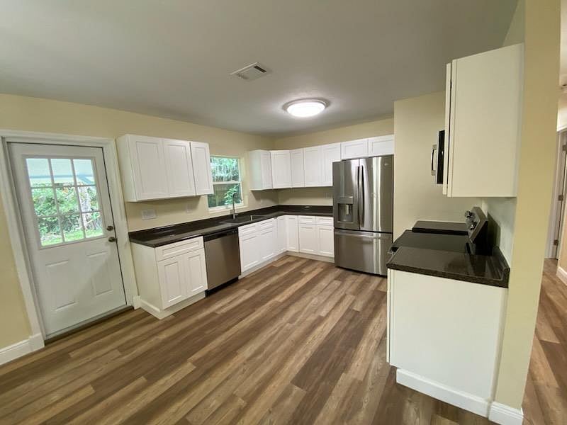 Furnished Finder property 1040667_1 photo 5