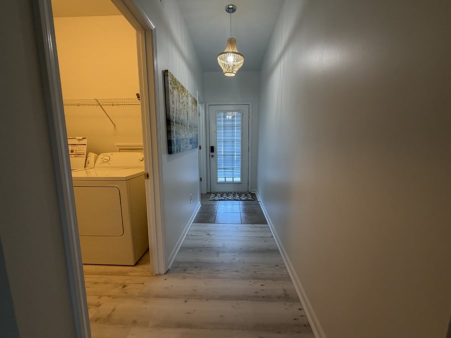 Furnished Finder property 1040689_1 photo 2